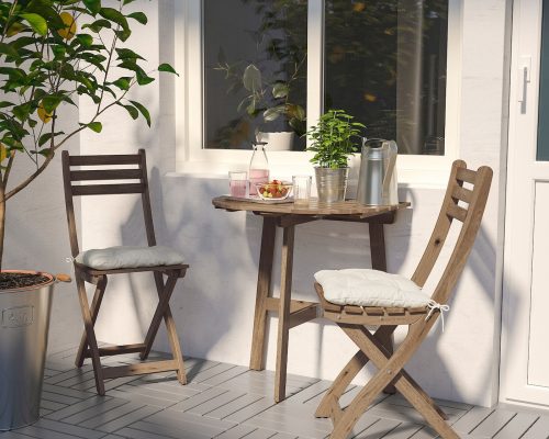 askholmen-table-f-wall-2-fold-chairs-outdoor-grey-brown-stained-kuddarna-beige__0907481_PE713983_S5-min